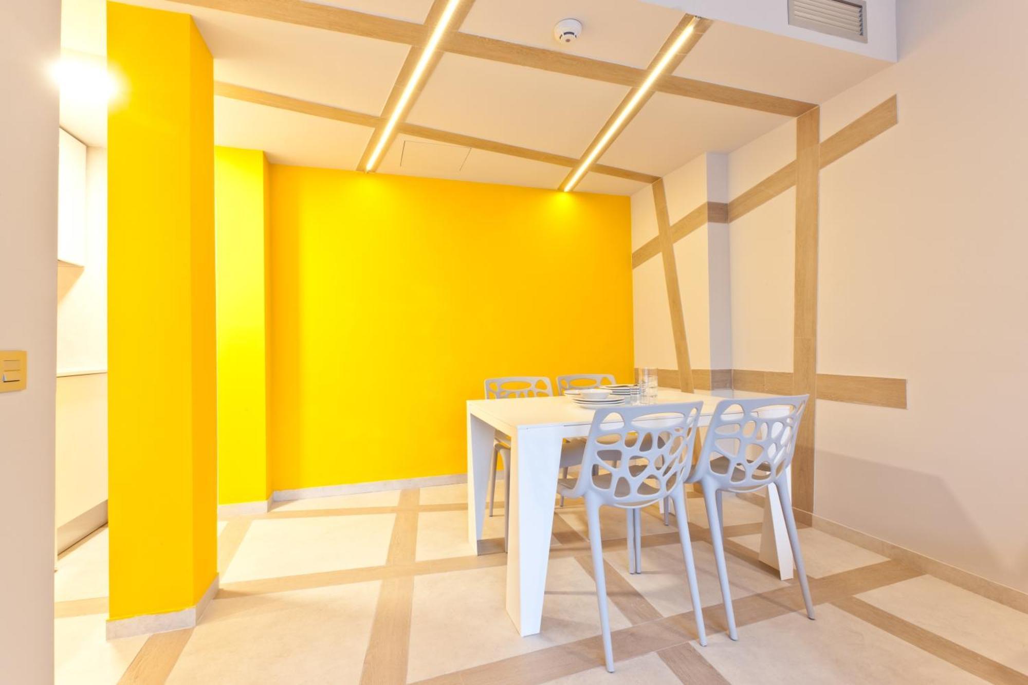 Ryans Ibiza Apartments - Only Adults Oda fotoğraf