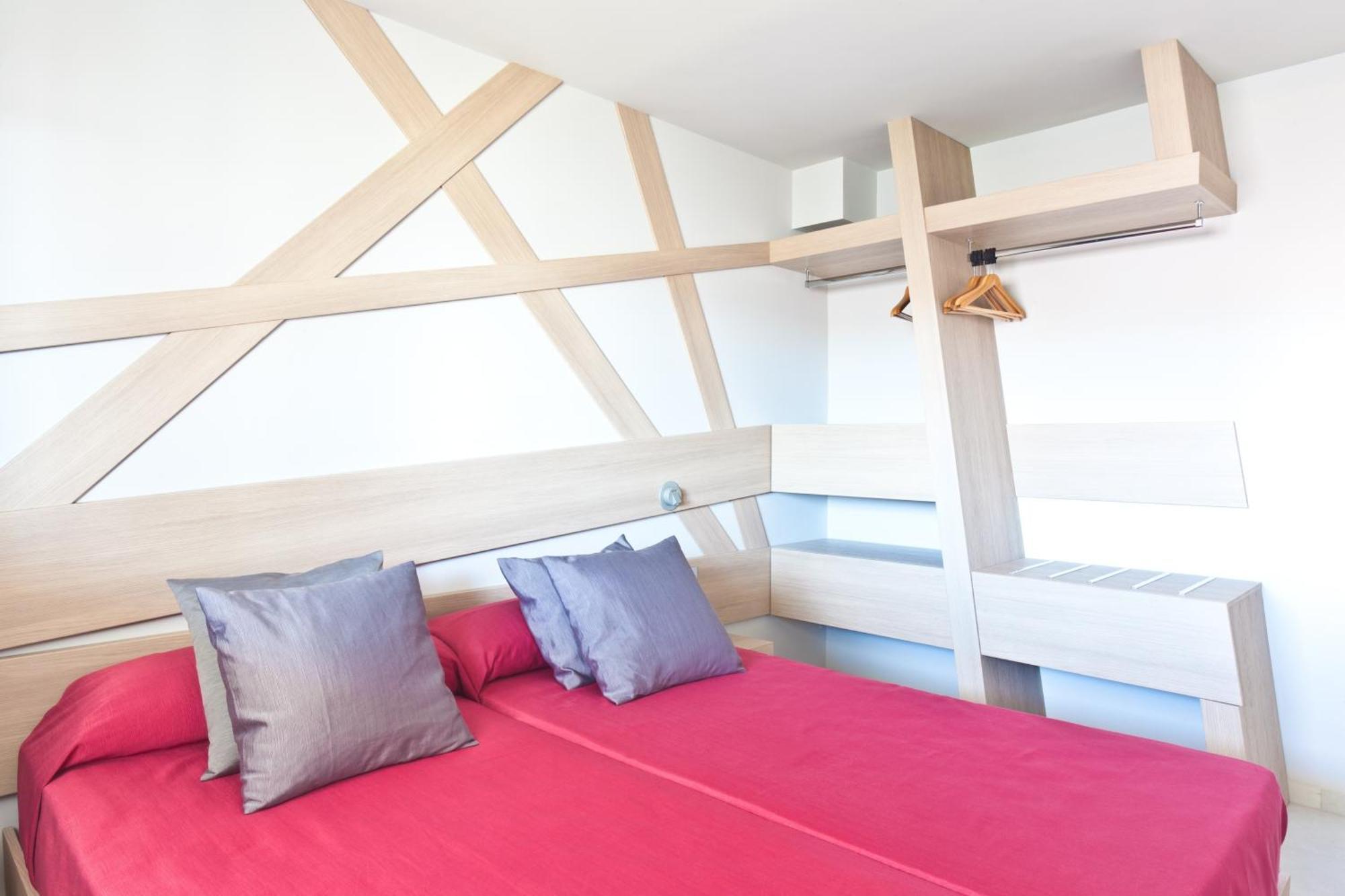 Ryans Ibiza Apartments - Only Adults Oda fotoğraf