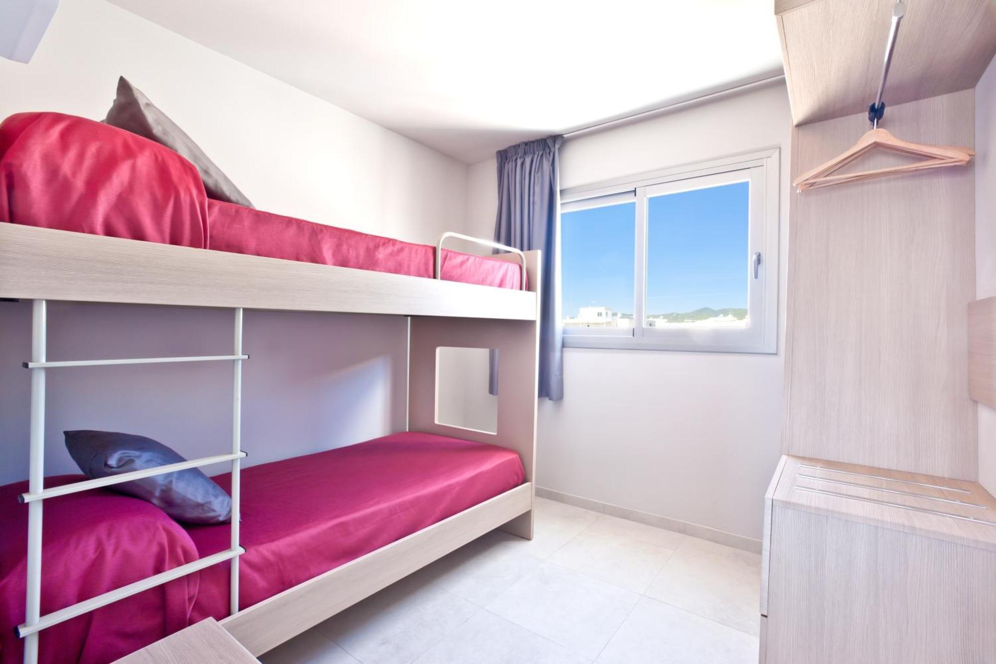 Ryans Ibiza Apartments - Only Adults Oda fotoğraf