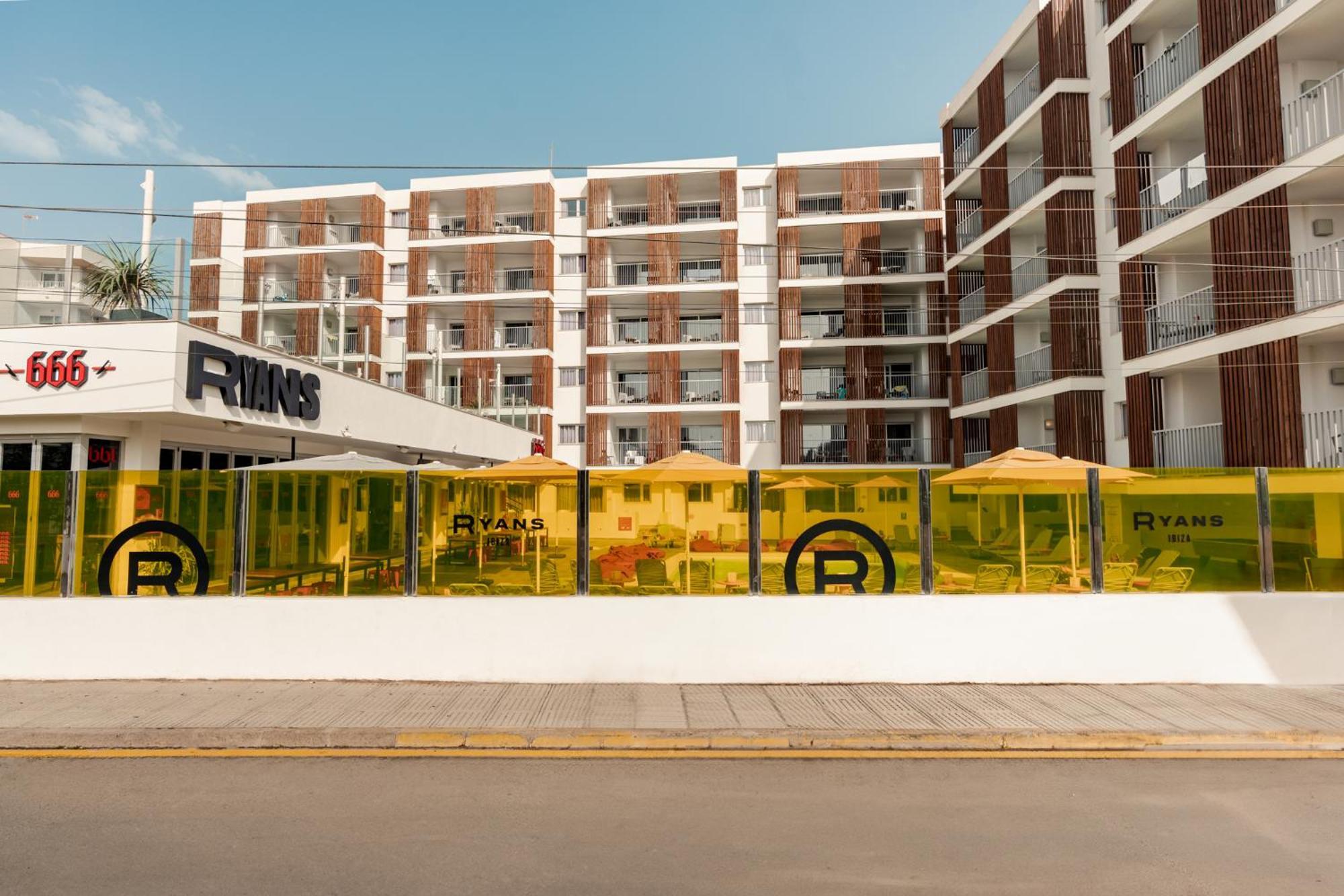 Ryans Ibiza Apartments - Only Adults Dış mekan fotoğraf