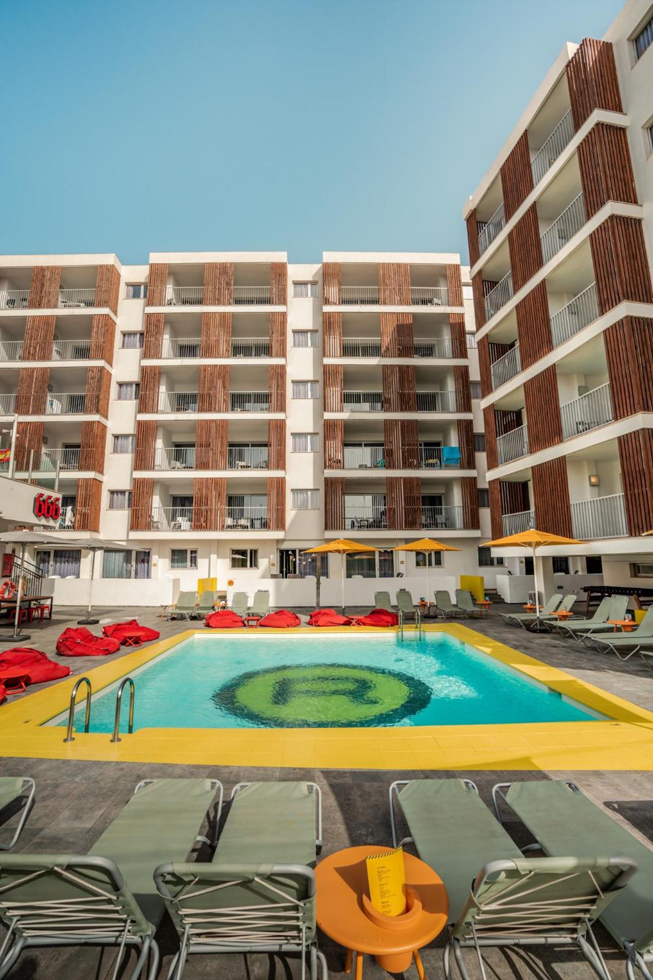 Ryans Ibiza Apartments - Only Adults Dış mekan fotoğraf